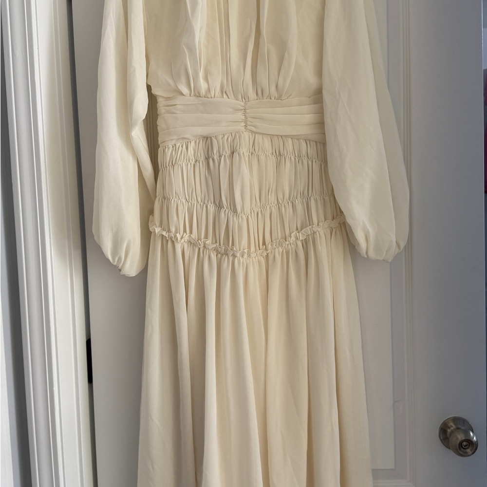 Elegant Cream Women's Dress
